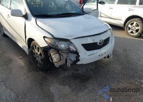2010 Toyota Corolla S z USA, uszkodzony, nr VIN 2T1BU4EEXAC452991
